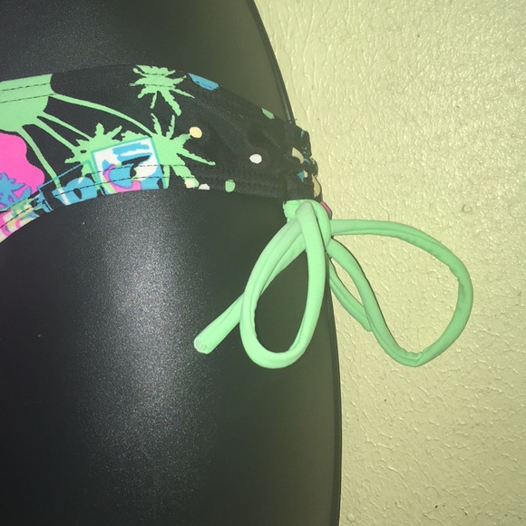 Arizona Two  piece bikini good condition size M. - Picture 3 of 16